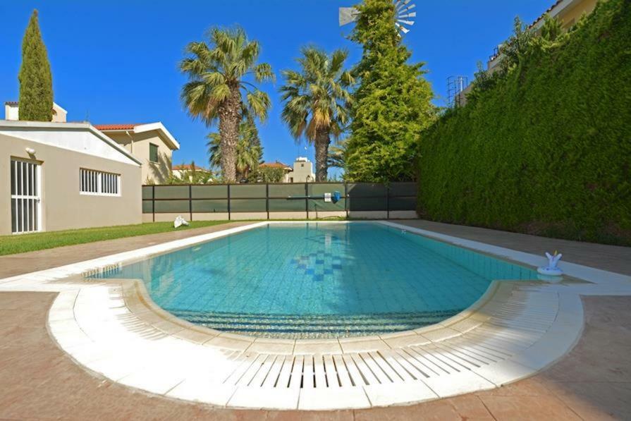 Villa Daryah Sirina Bay بروتاراس المظهر الخارجي الصورة