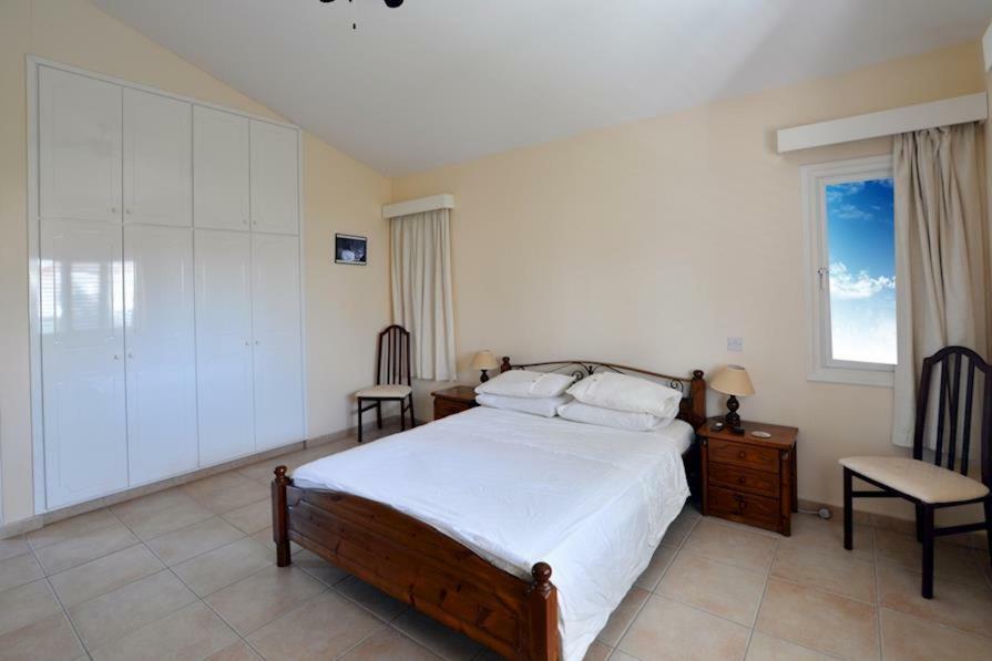 Villa Daryah Sirina Bay بروتاراس المظهر الخارجي الصورة