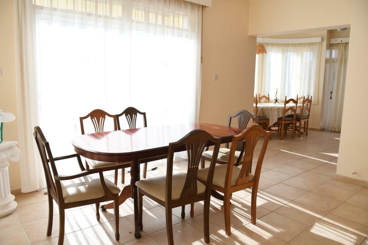 Villa Daryah Sirina Bay بروتاراس المظهر الخارجي الصورة