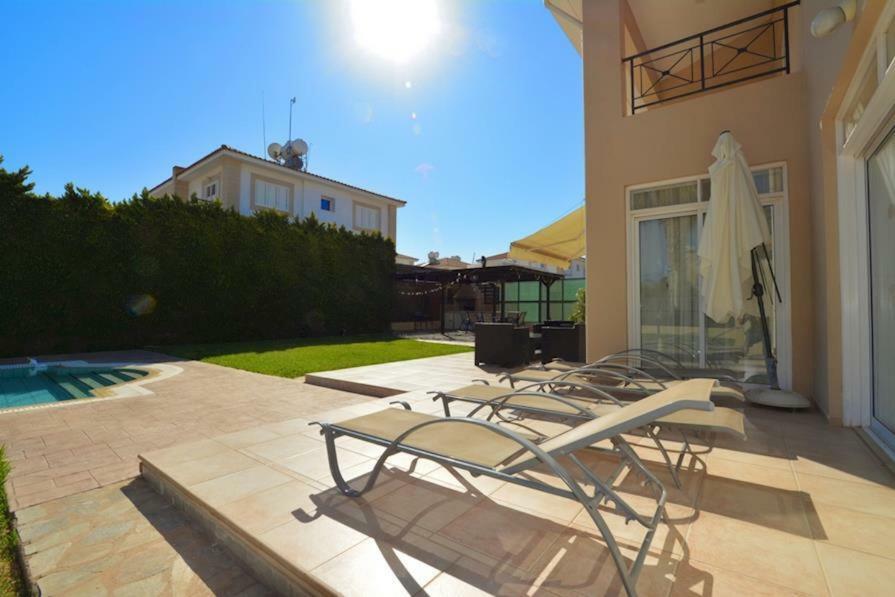 Villa Daryah Sirina Bay بروتاراس المظهر الخارجي الصورة